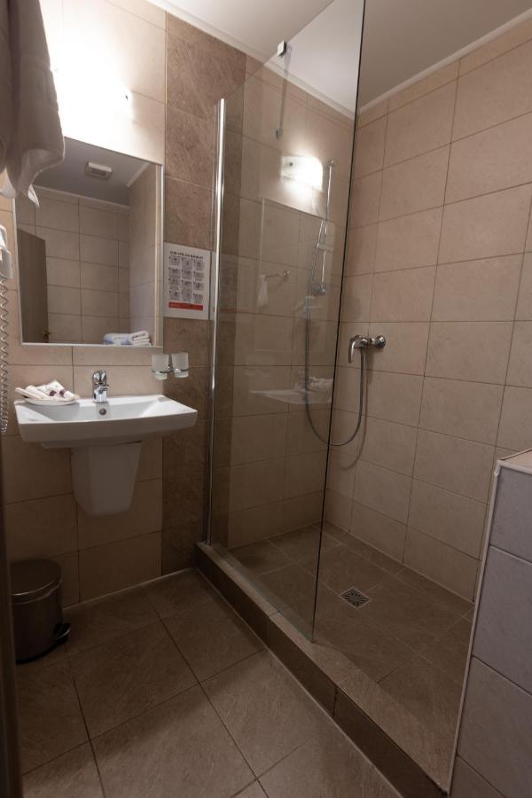 Hotel Corvaris Bukarest Eksteriør billede