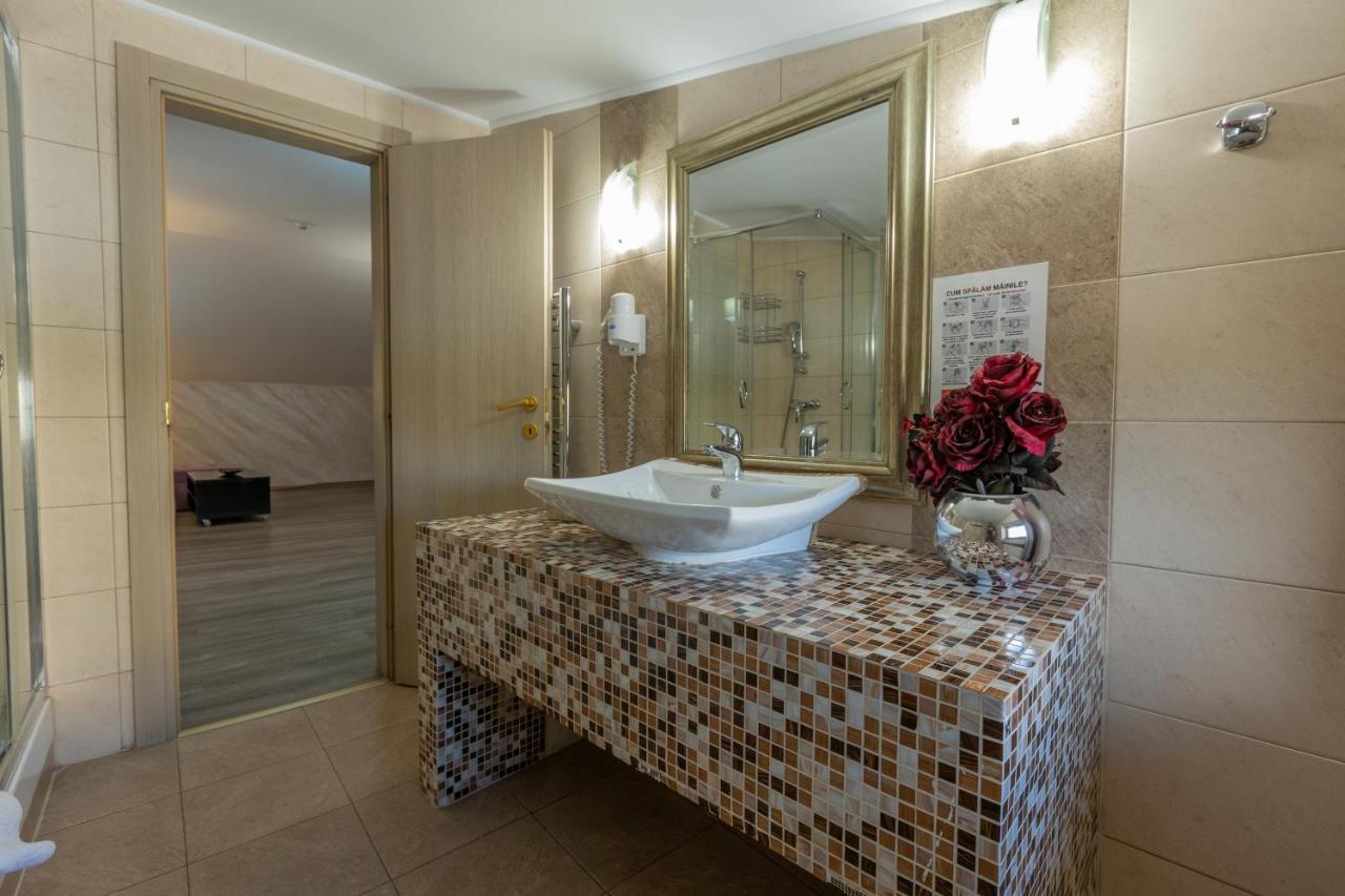 Hotel Corvaris Bukarest Eksteriør billede