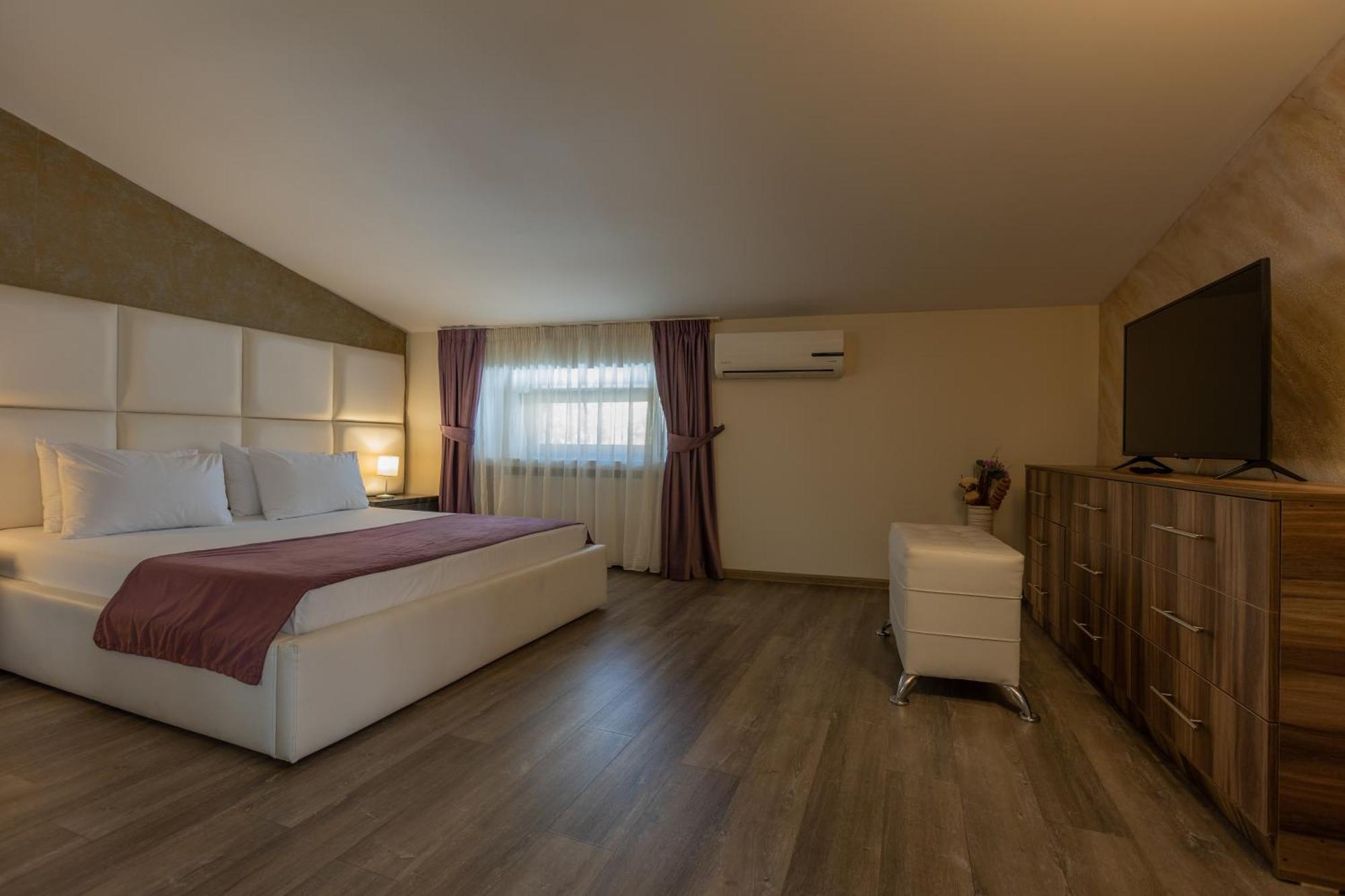 Hotel Corvaris Bukarest Eksteriør billede